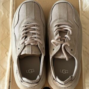 UGG Cloud Low Sneaker size 7.5